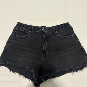 Abercrombie & Fitch 90s Relaxed Cutoff High Rise Short